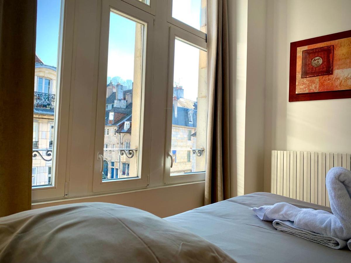 Les Fabuleux Appartements Du Coeur De Ville - Place Victor Hugo Besançon Dış mekan fotoğraf