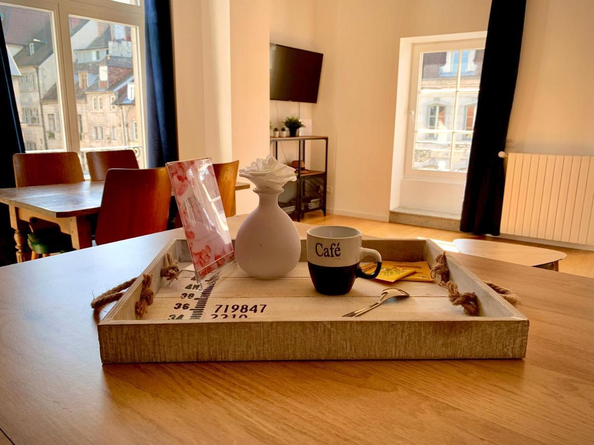 Les Fabuleux Appartements Du Coeur De Ville - Place Victor Hugo Besançon Dış mekan fotoğraf