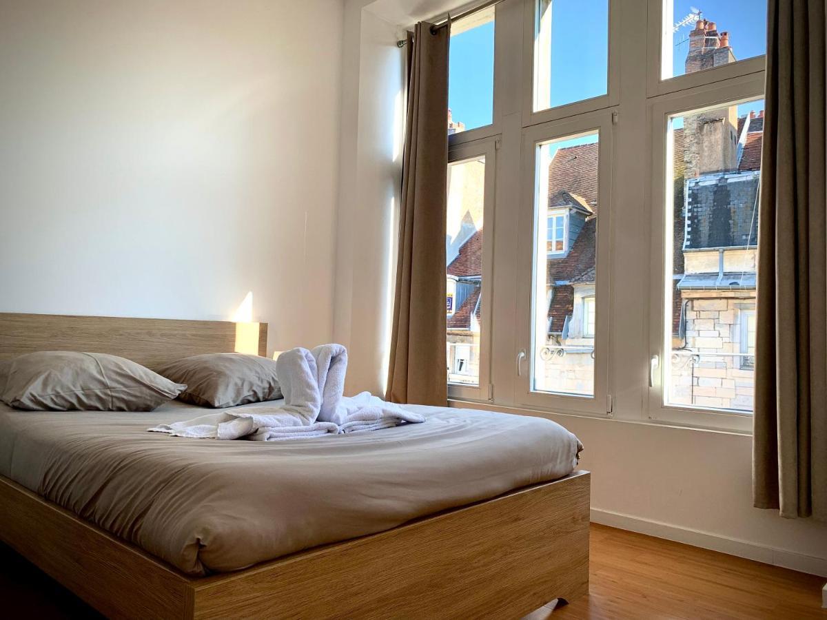 Les Fabuleux Appartements Du Coeur De Ville - Place Victor Hugo Besançon Dış mekan fotoğraf