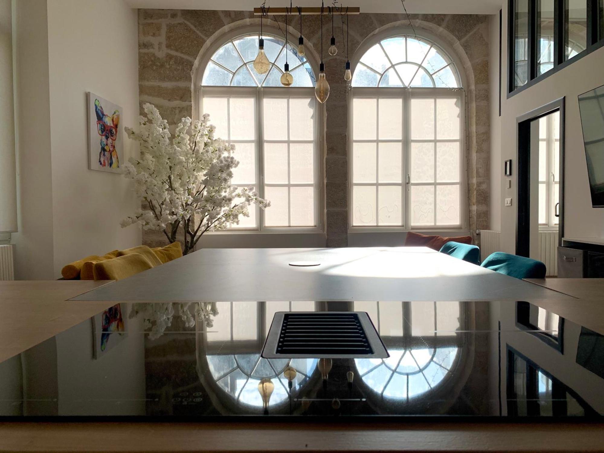 Les Fabuleux Appartements Du Coeur De Ville - Place Victor Hugo Besançon Dış mekan fotoğraf