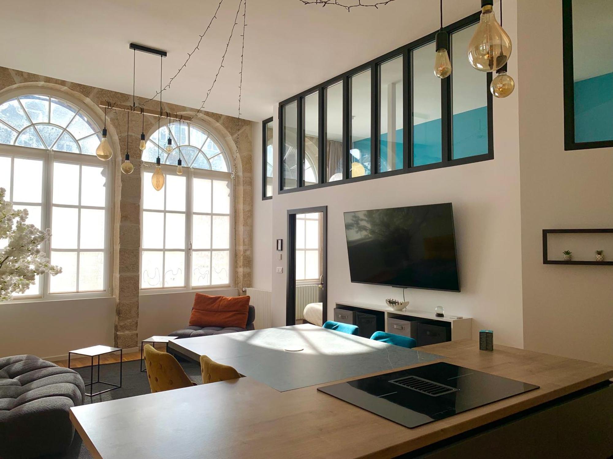 Les Fabuleux Appartements Du Coeur De Ville - Place Victor Hugo Besançon Dış mekan fotoğraf